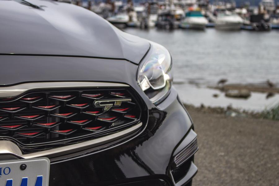 Детали экстерьера Kia Forte GT (BD) 2019 года  (NA) (фото 27 из 32)